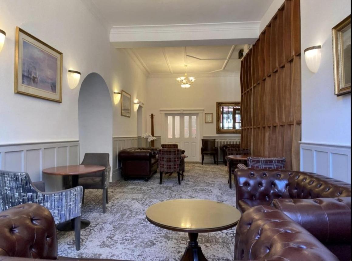 Argyll Arms Hotel Кэмпбелтаун Экстерьер фото