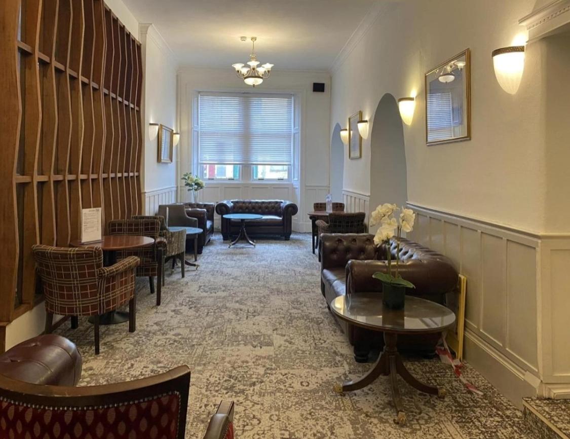 Argyll Arms Hotel Кэмпбелтаун Экстерьер фото
